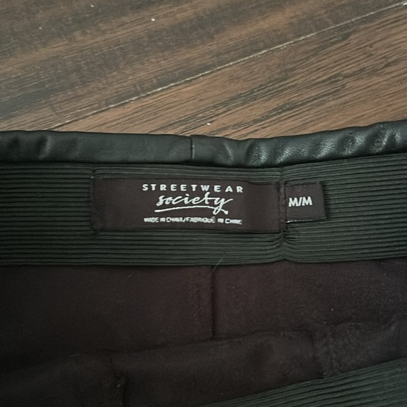 Black Leather Mini Skirt - Picture 3 of 3